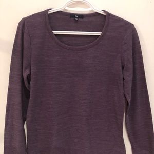 EUC GAP Women’s Top long sleeve